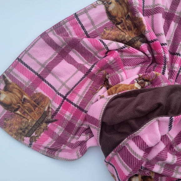 Teen Girls Realtree Deer on Pink Plaid Blanket 62x72